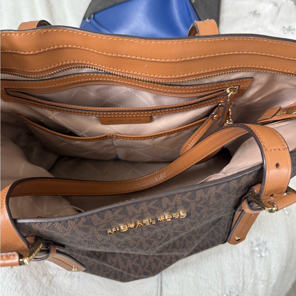 Michael Kors Brown Tote Bag - Picture 3 of 3